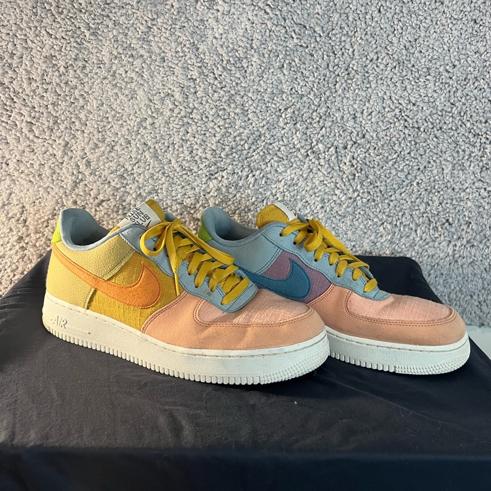 “Sun club”  Air Force 1s